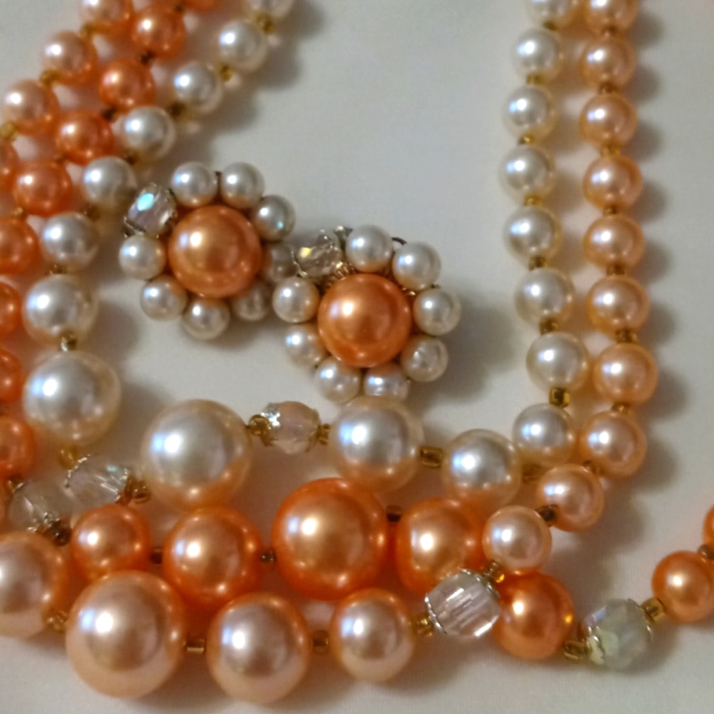 1950's Salmon and White Choker with matching earrings.